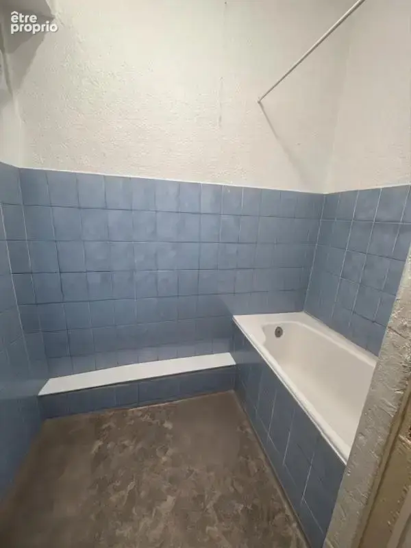 Situé dans la ville dynamique de Saint-Étienne (42000),(rue Beaubrun) - photo 7