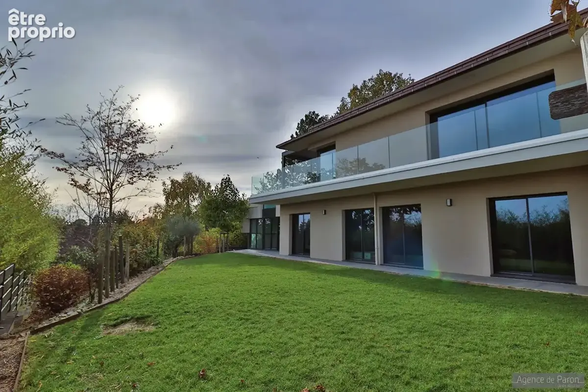 Maison à VERRIERES-LE-BUISSON