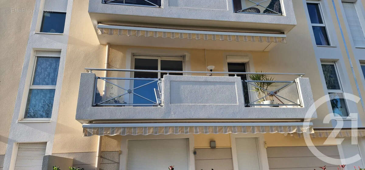Appartement à HYERES