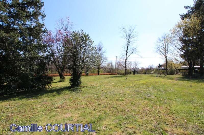 Terrain à VERNOUX-EN-VIVARAIS