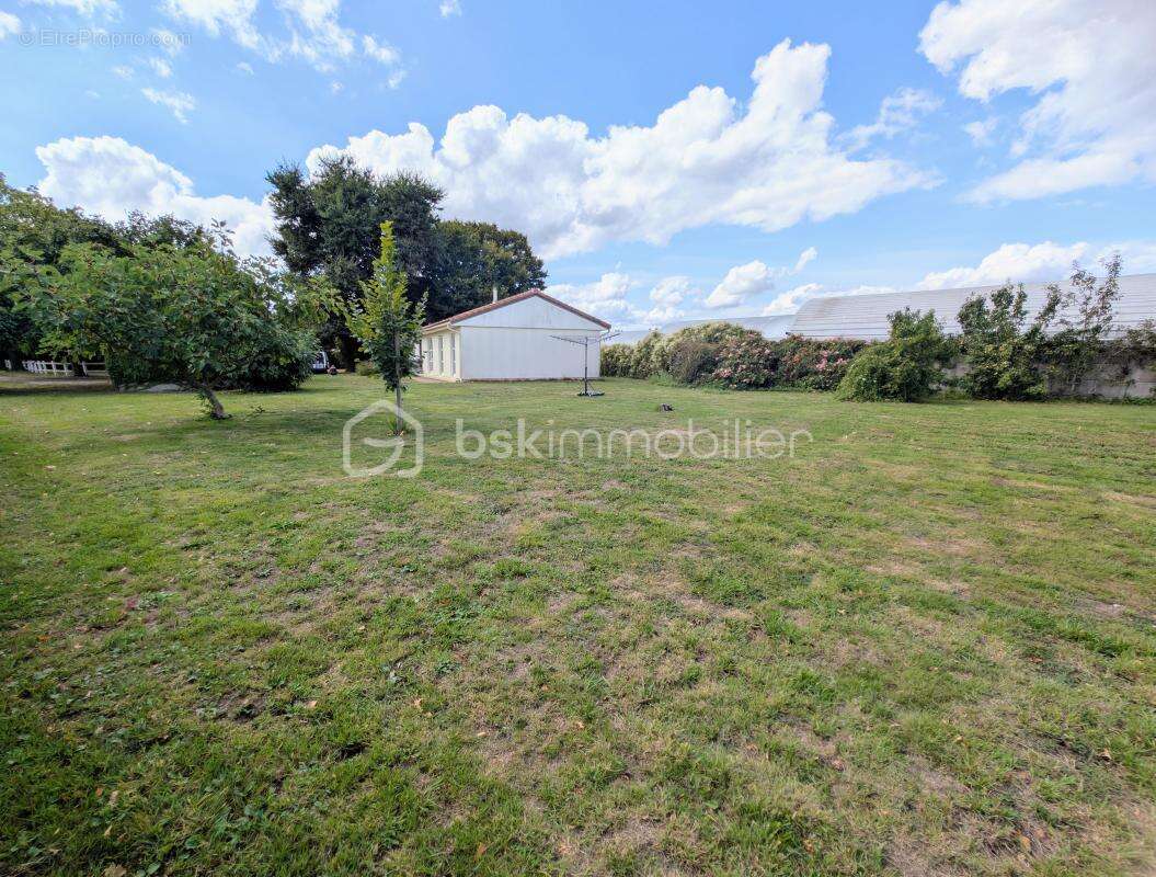 Maison à SAINT-JULIEN-DE-CONCELLES