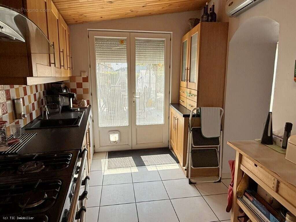 Maison de Campagne Avec 4 Chambres à Loubille - Exclusif à TIC IMMOBILER - photo 6