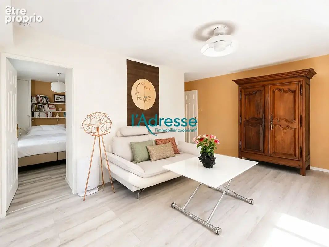 COUP DE COEUR - F2 avec jardin privatif de 51 m² - Rueil-Malmaison - photo 4