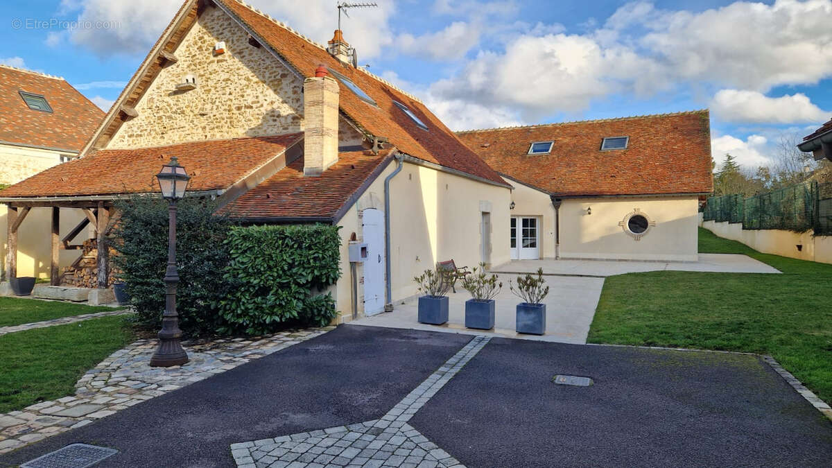 Maison d'exception avec jardin et piscine - 6 chambres - photo 3