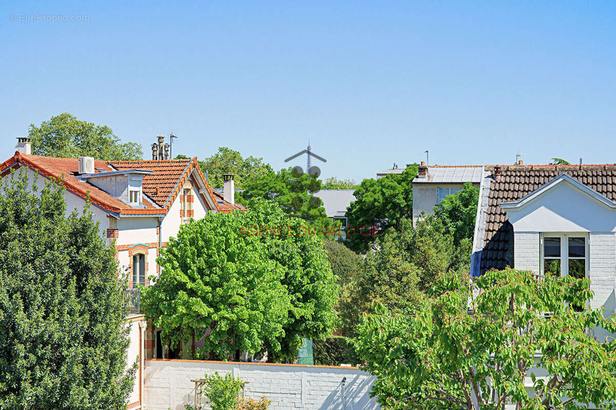 Maison à SURESNES