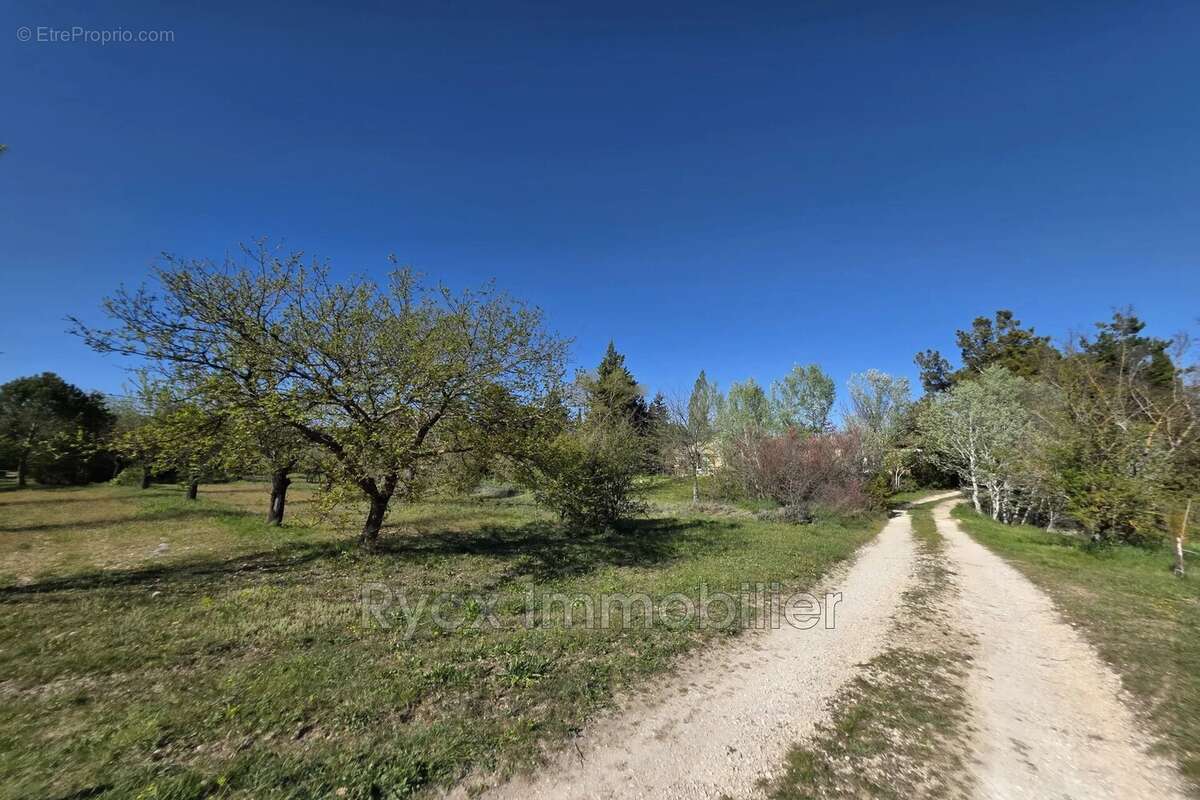 Maison 150 m² à Gordes  - photo 9
