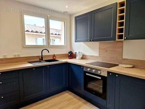 Vieil Antibes - Ensemble immobilier entièrement rénové - photo 5