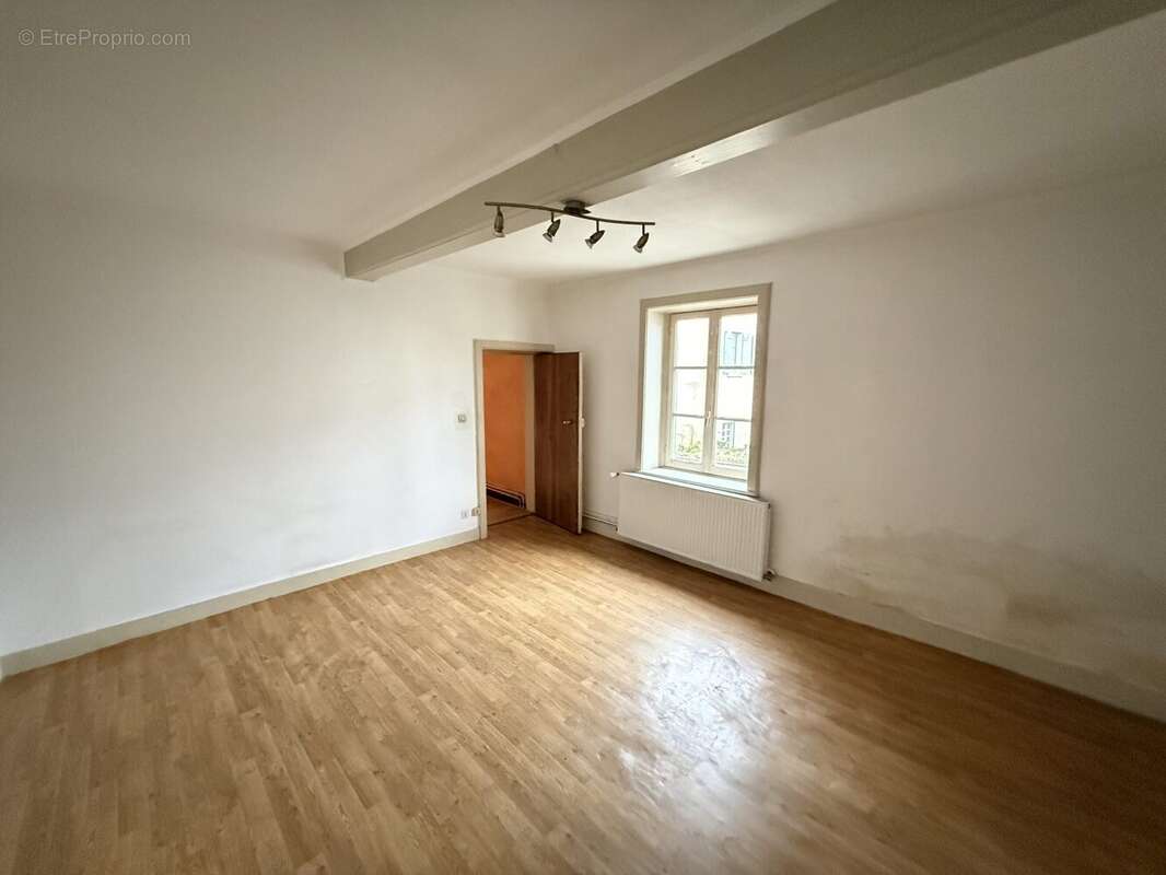 Appartement à ALBIGNY-SUR-SAONE