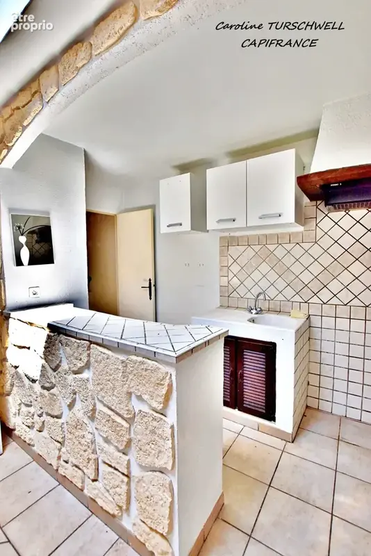 Sollies toucas (83) - immeuble/maison de village de 2 appartements + 1 local - photo 9