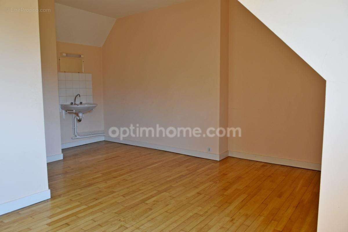 MISSIRIAC – Maison familiale 4 chambres, sous-sol complet et hangar - photo 10