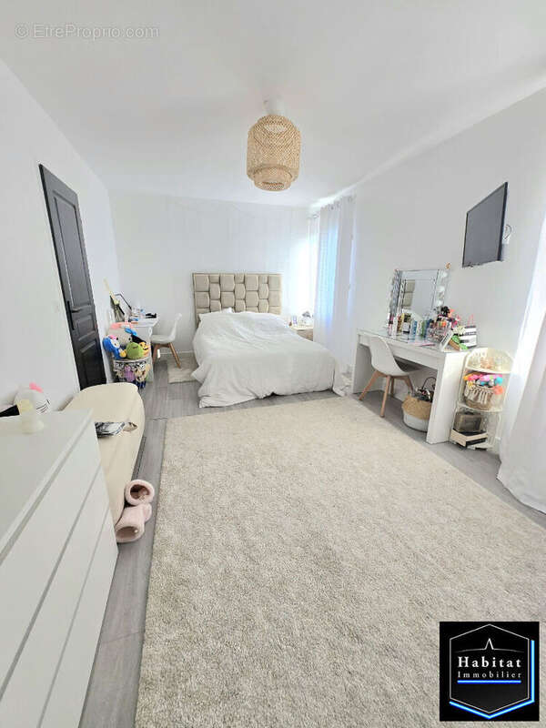 Maison à NANTEUIL-LE-HAUDOUIN