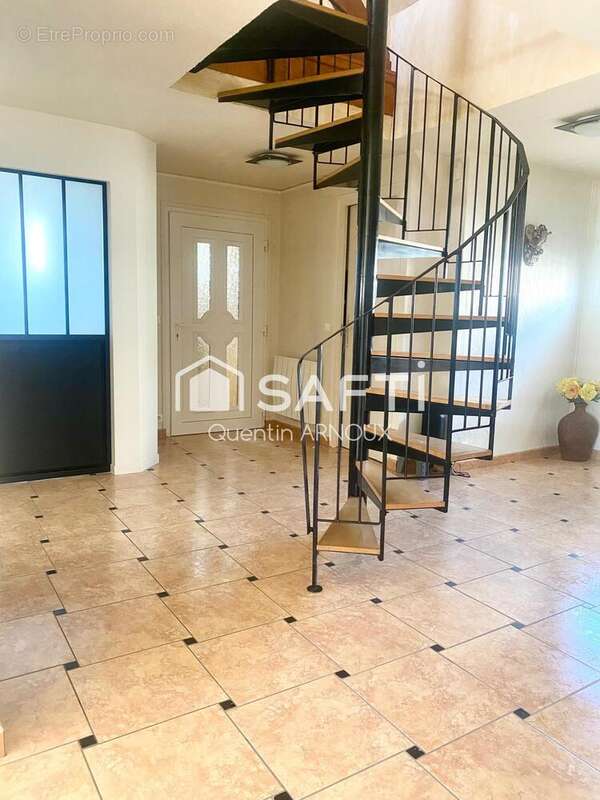 Photo 2 - Appartement à CREPY-EN-VALOIS