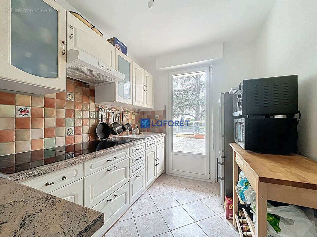 Appartement à SAVIGNY-SUR-ORGE