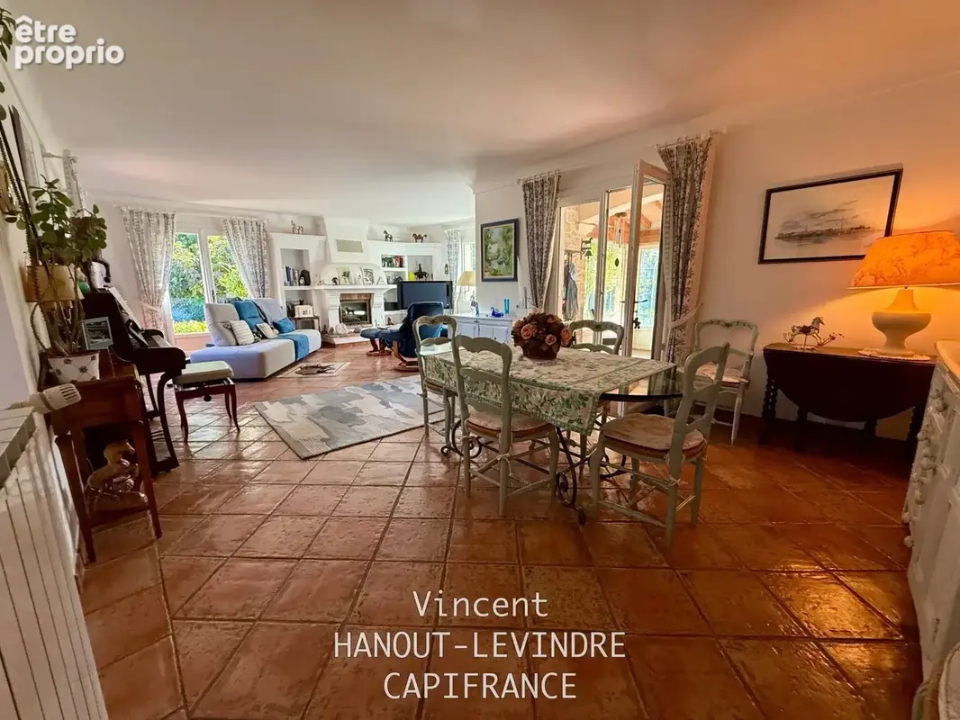 Maison à vendre 11 pièces SALERNES (83) - photo 8