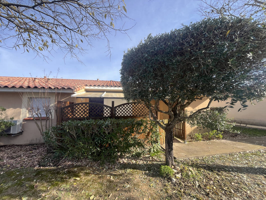 Maison à LA CALMETTE