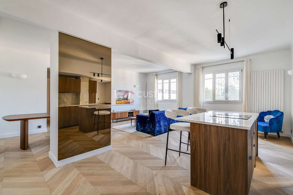 Lamarck caulaincourt/ etage eleve / immeuble art deco - photo 2