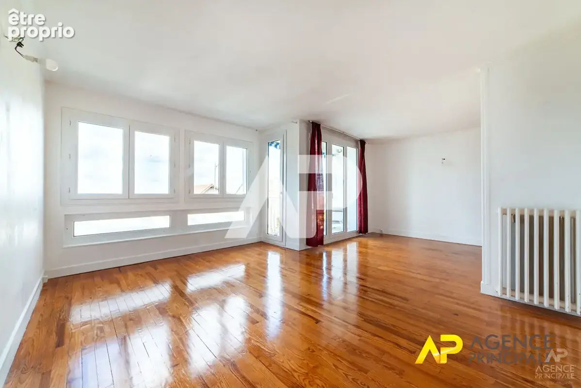 Appartement Rueil Malmaison 3 pièce(s) 55.43 m2 - photo 2