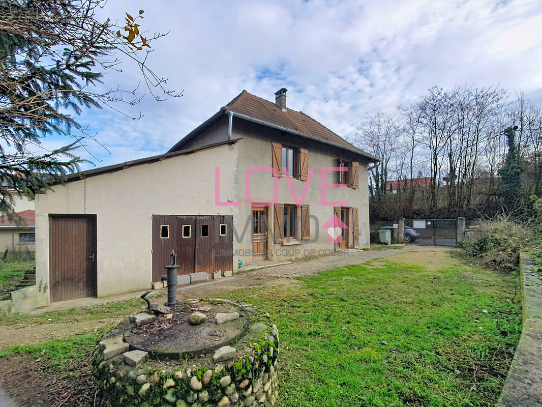 Maison à VEYRINS-THUELLIN