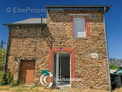 Maison à MONTREUIL-SUR-ILLE