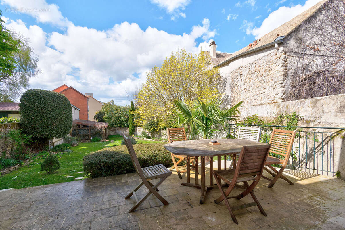 Maison à MAREIL-MARLY