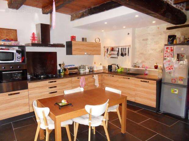 Maison à CASTELNAU-MONTRATIER