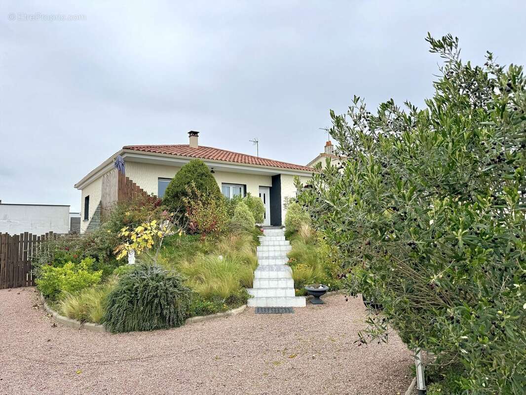 Jardin - Maison à LES SABLES-D'OLONNE
