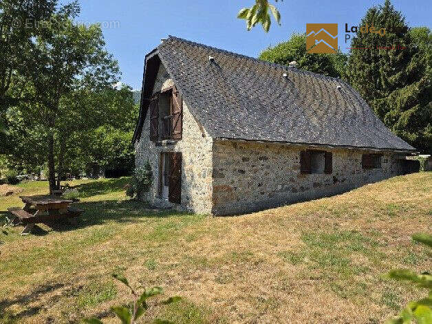 Maison 90 m² à Salles  - photo 2