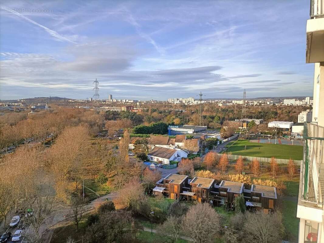 Appartement à VILLENEUVE-LA-GARENNE
