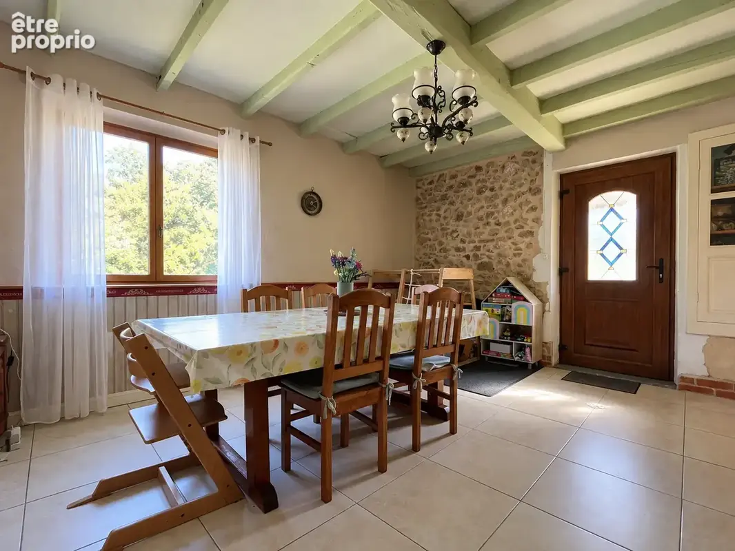 Maison de campagne sur 5 000m2 de terrain - photo 5