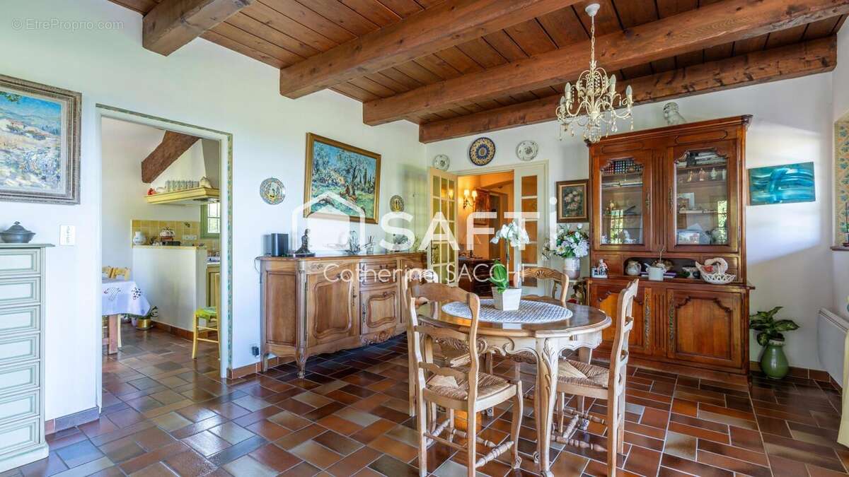 Maison 145 m² à Saint-Raphael  - photo 6