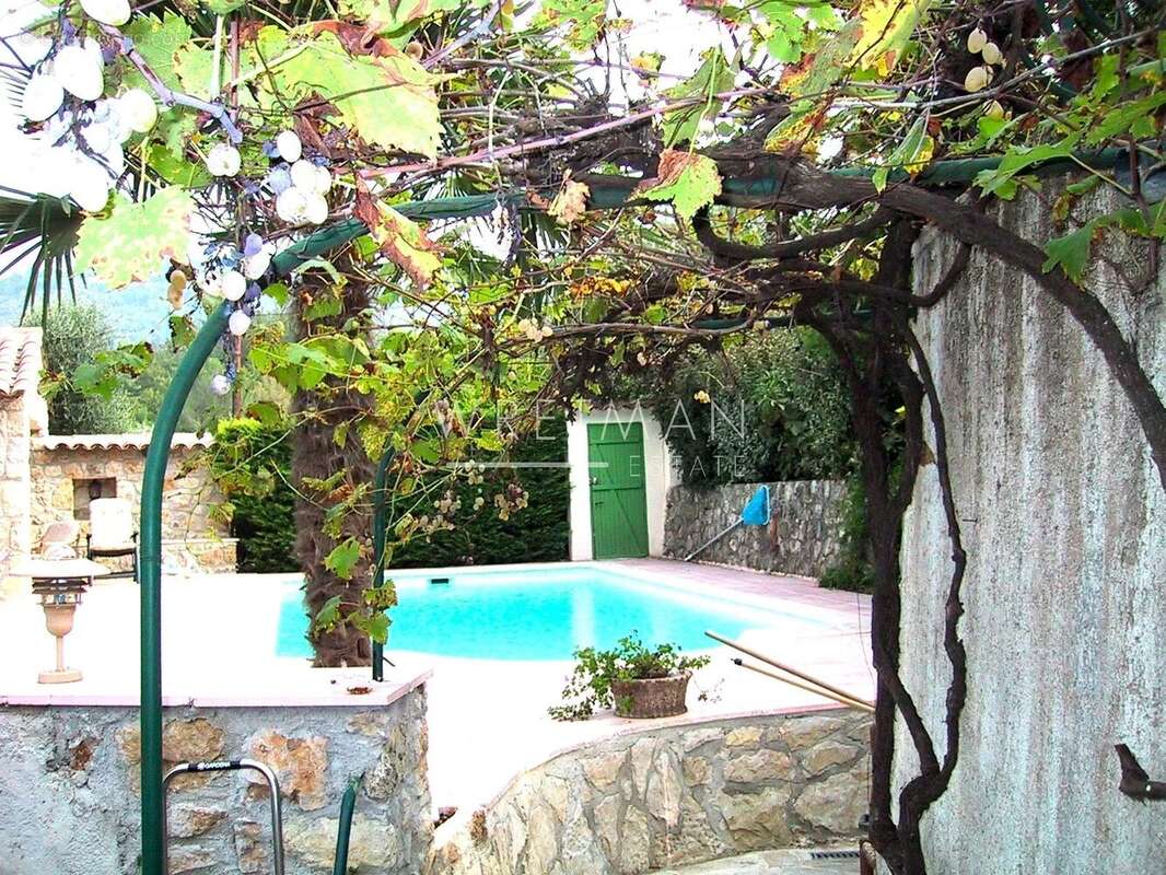 Maison à LE BAR-SUR-LOUP
