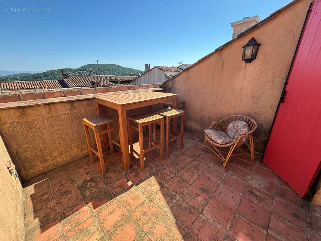Maison à LA GARDE-FREINET