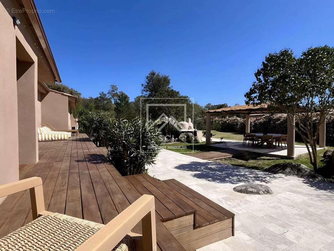 Maison à PORTO-VECCHIO