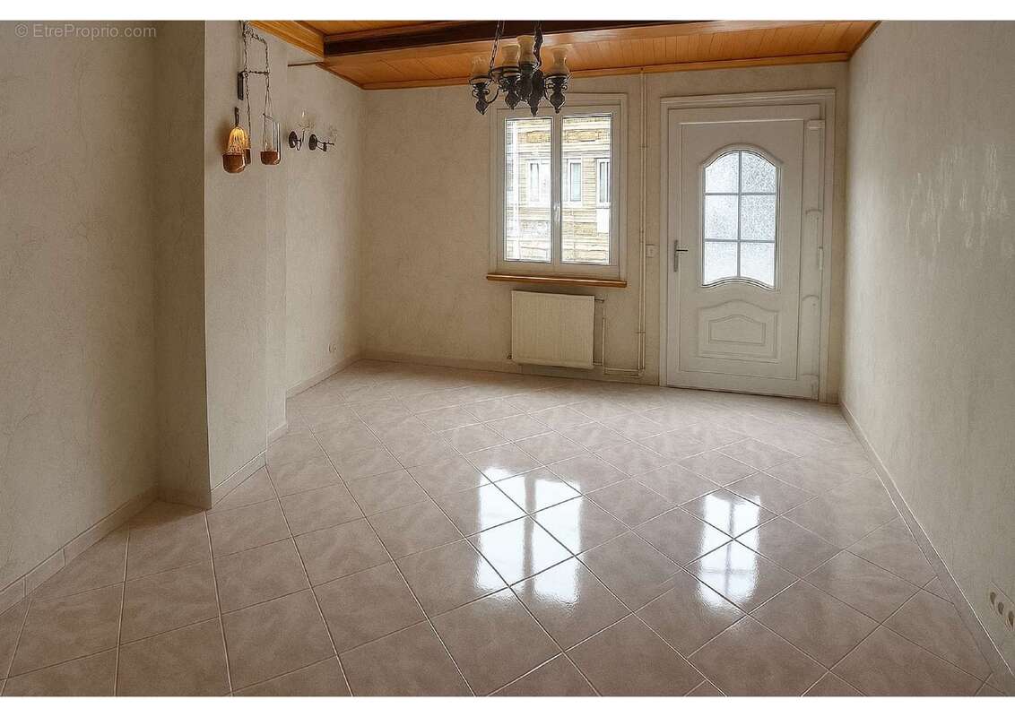 Maison à RENWEZ