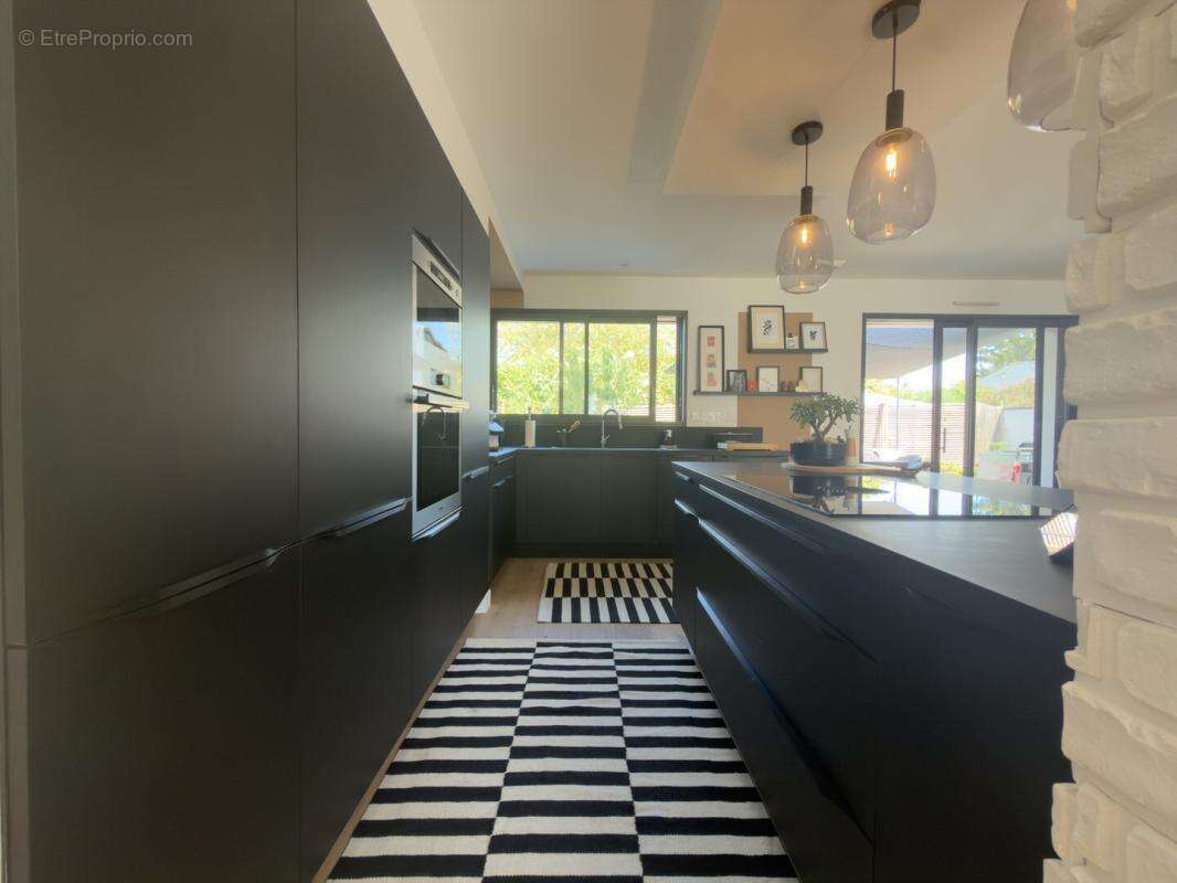 Maison 5 Pièces 131m2 - photo 3