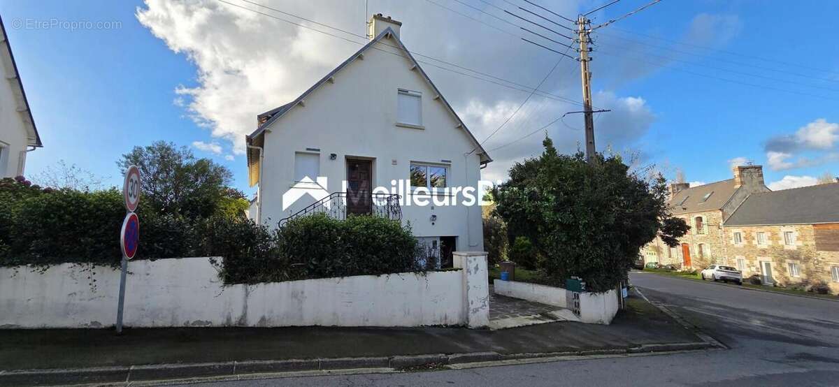 Maison à PLESTIN-LES-GREVES