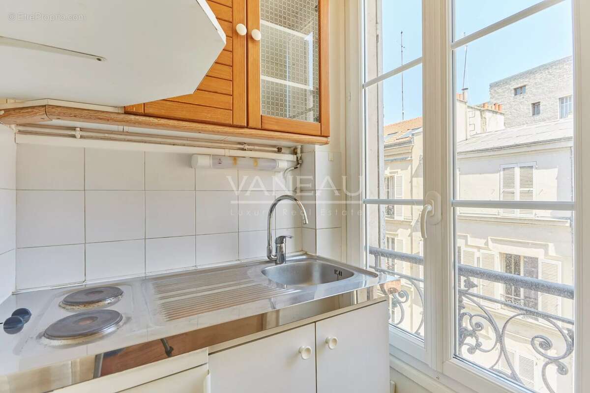 Appartement à PARIS-17E