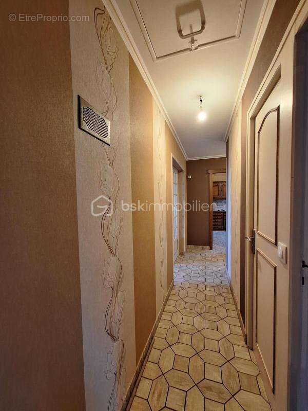 Maison à LE TEILLEUL