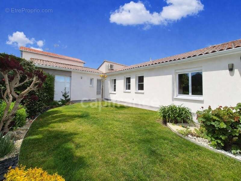 Maison à SAINT-GEORGES-DE-DIDONNE