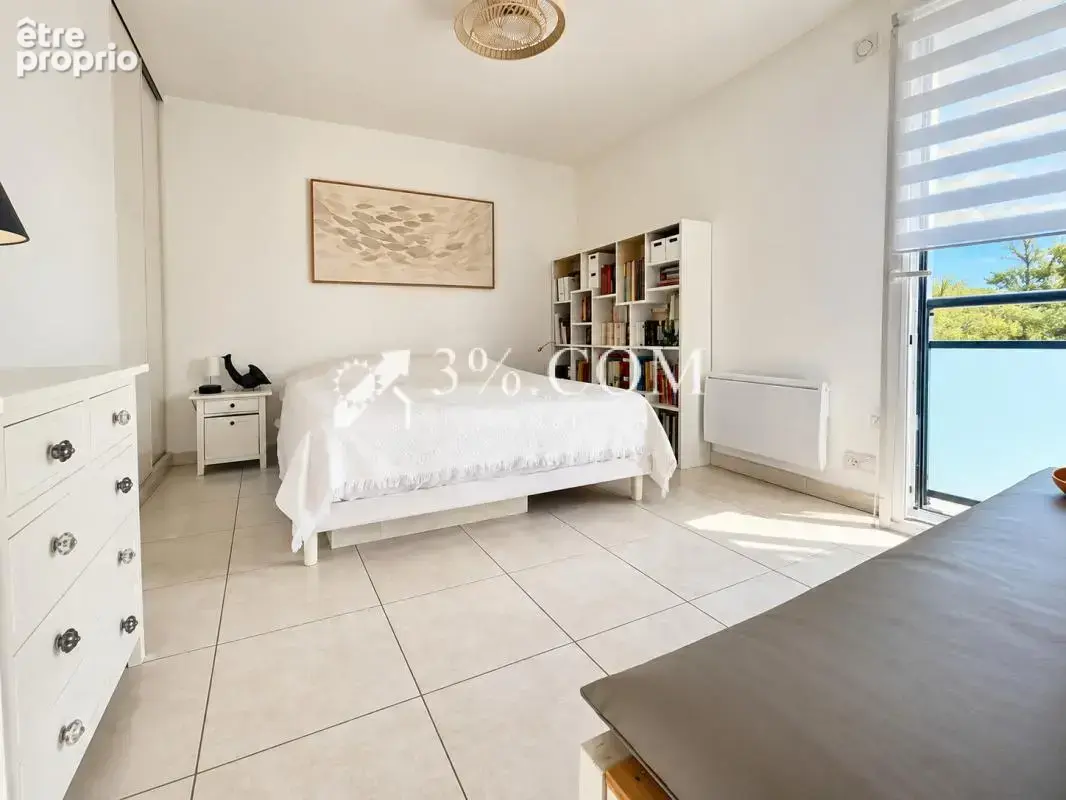 Saint-raphaël  a vendre beau 2 pièces de 54 m2 avec grande t - photo 3