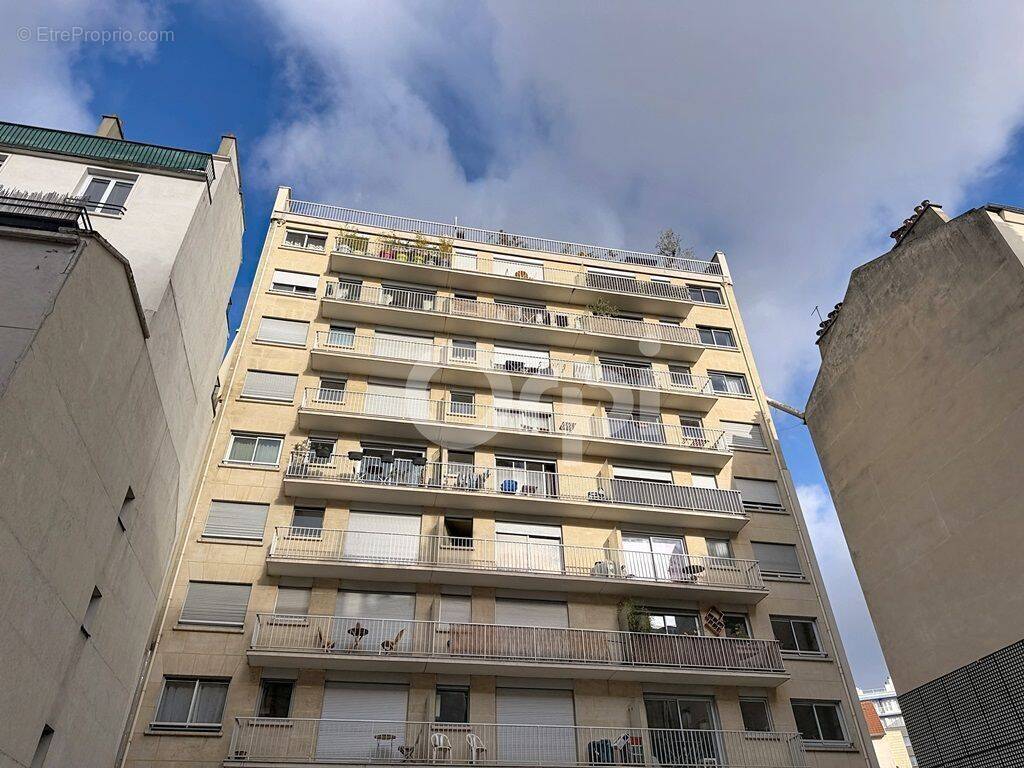 Appartement à PARIS-15E