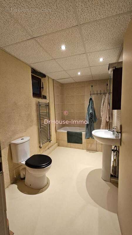 Maison à SAINT-CERE