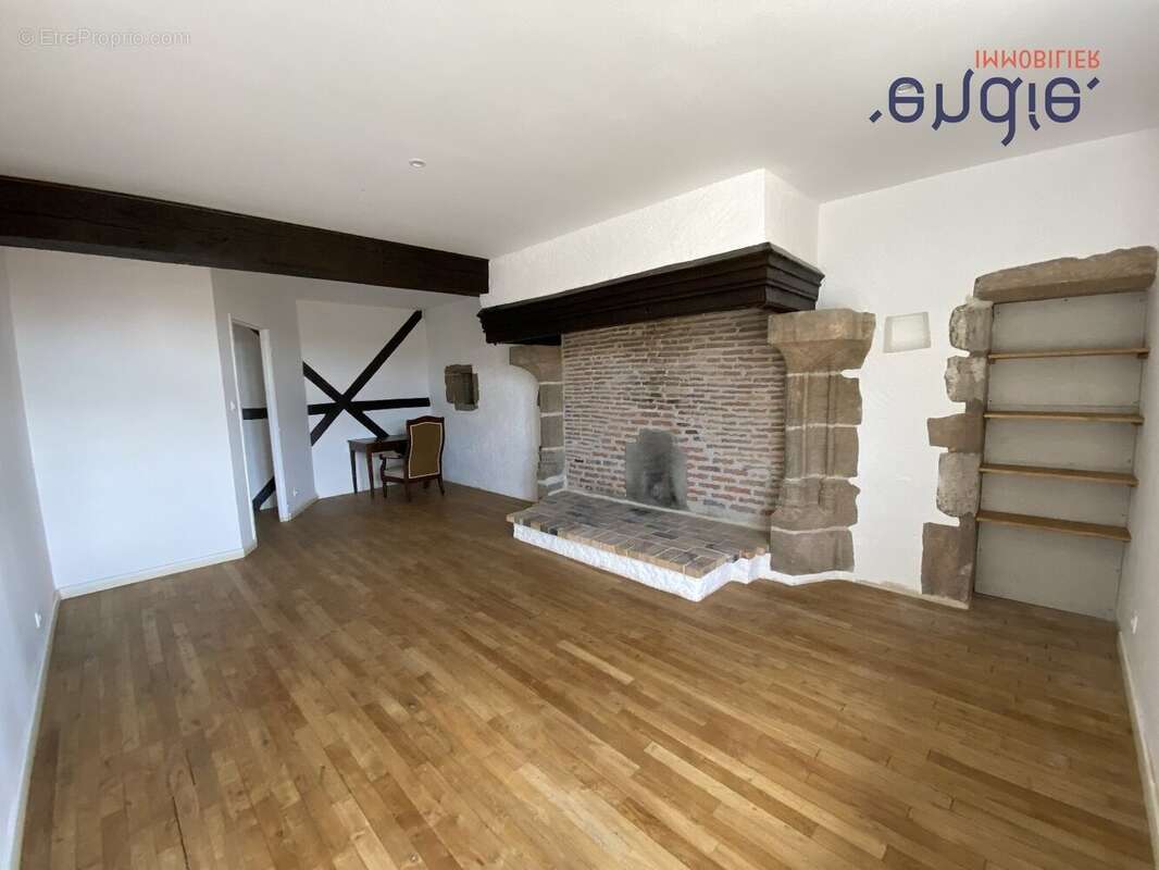 Maison à BRESSOLLES