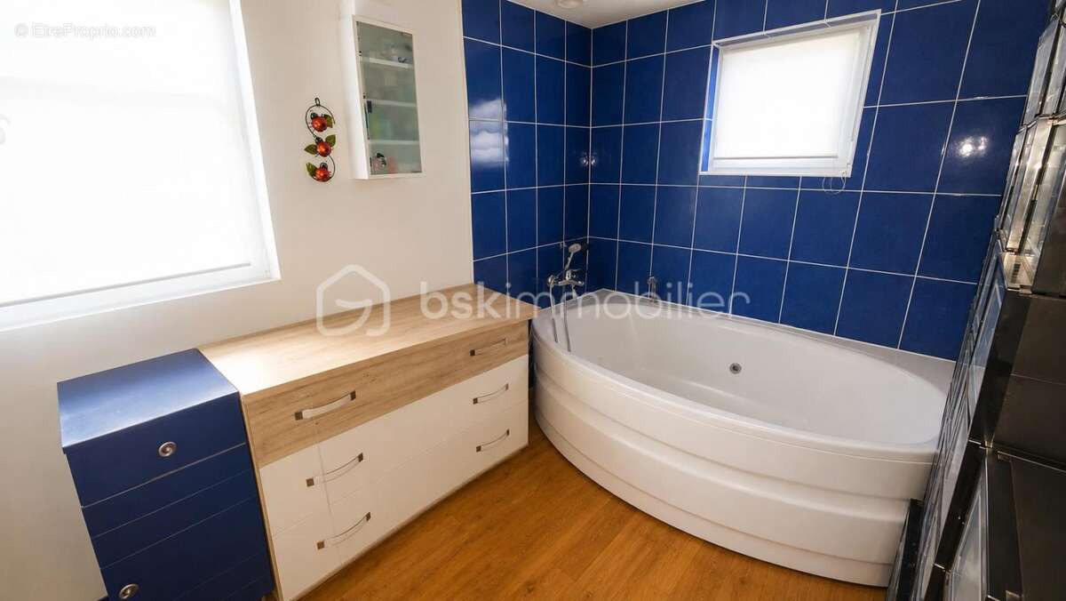 Maison individuelle de 116 m² sur un terrain de 497 m² avec piscine et garage - photo 15