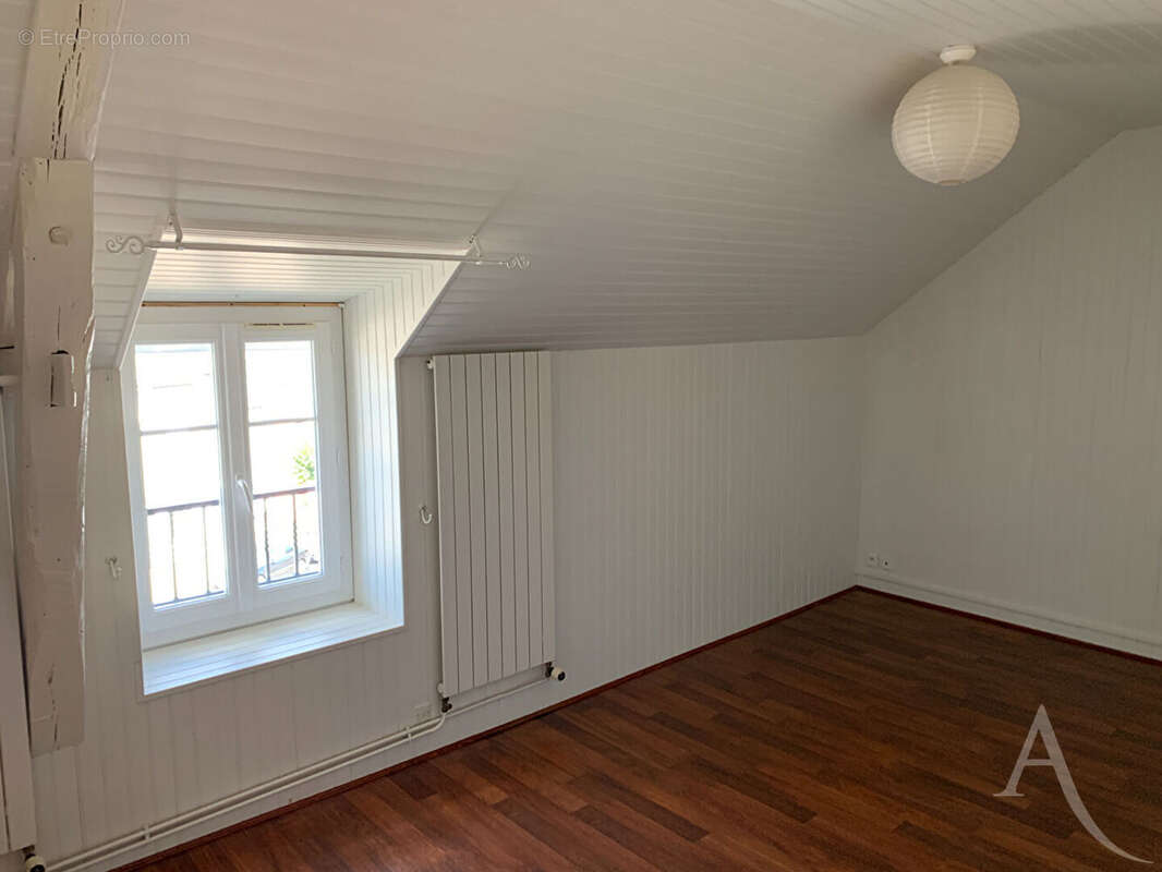 Maison à ARGENTON-SUR-CREUSE