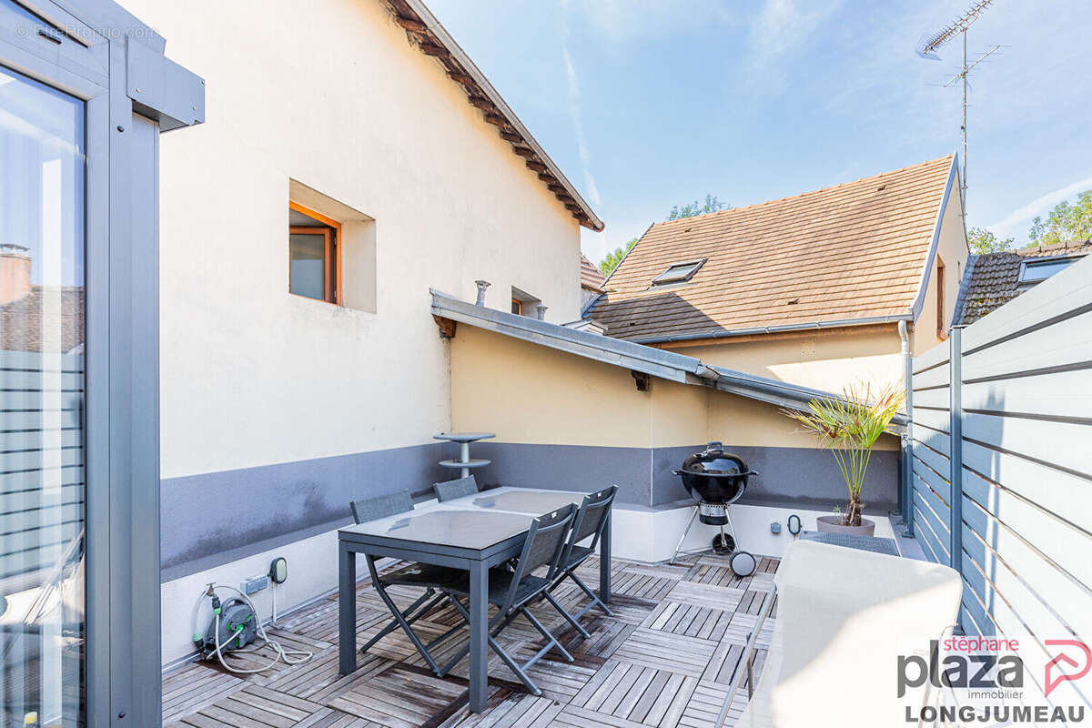 Maison à SAULX-LES-CHARTREUX