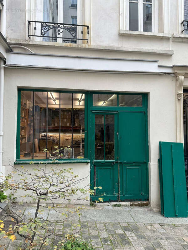 Commerce à PARIS-18E