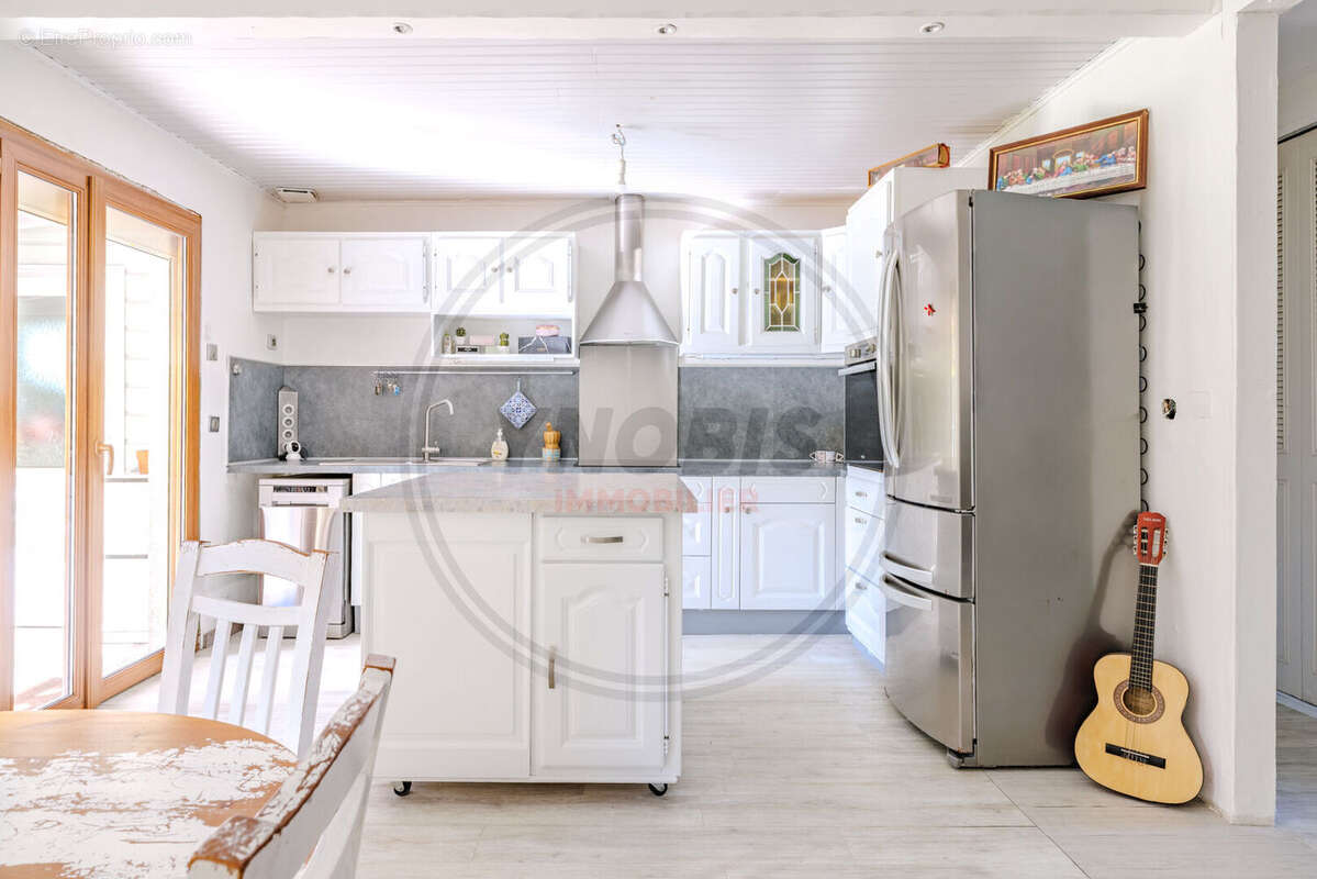 Maison à LES MUREAUX