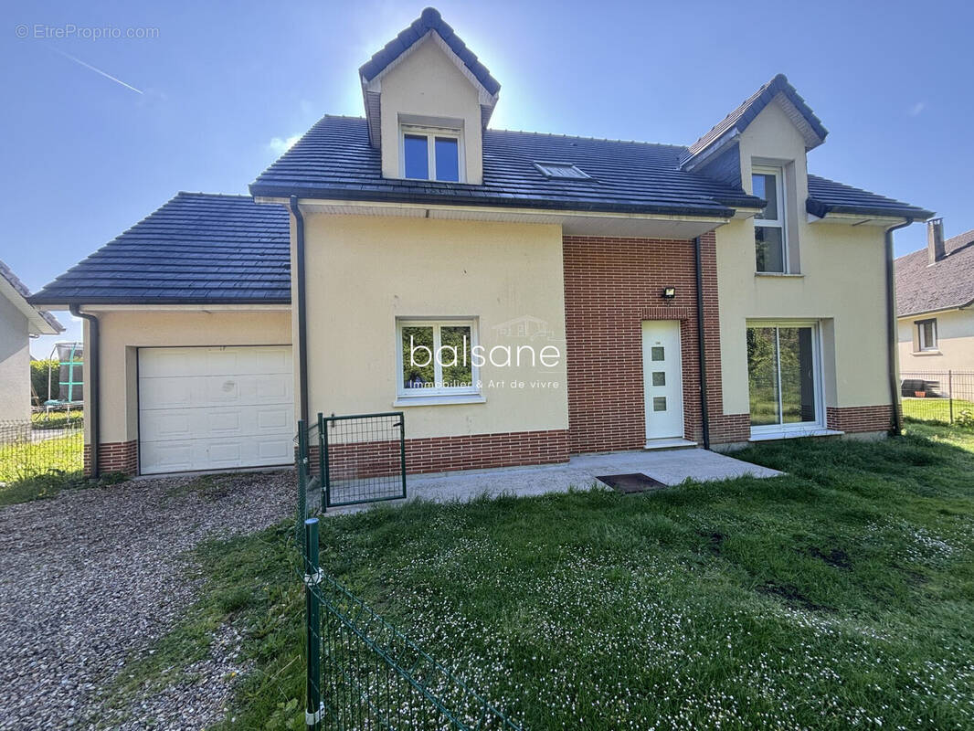 Maison à PISSY-POVILLE