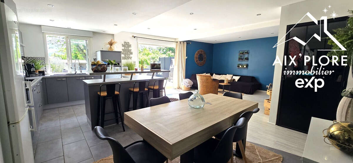 Maison 122 m² à Saint-Maurice-De-Remens  - photo 3
